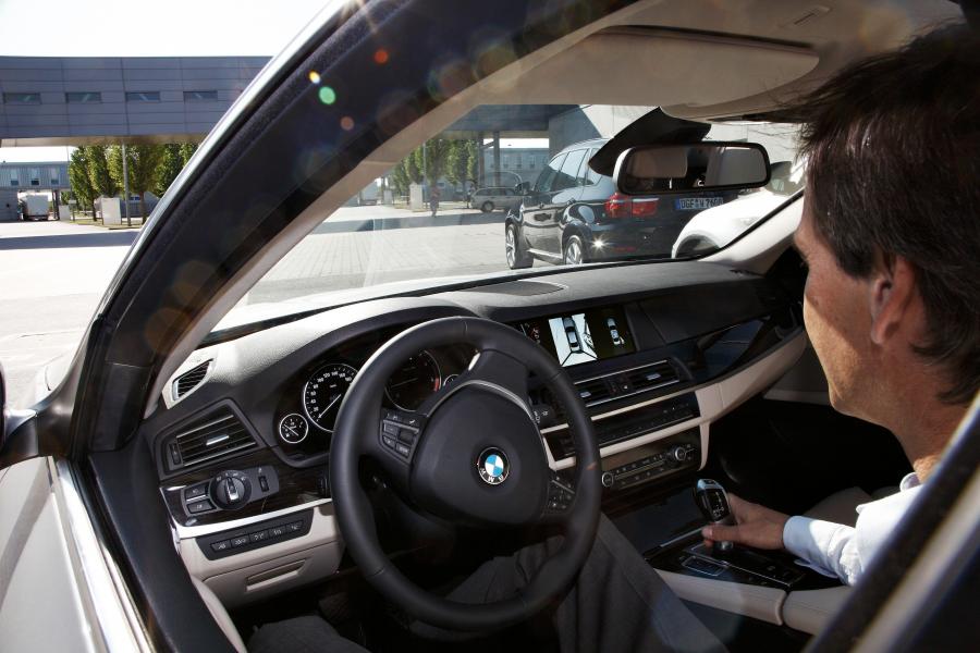  BMW 5-Series 2010 года  (фото 48 из 117)